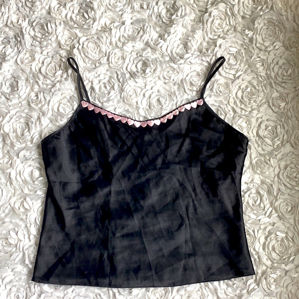. TUCHUZY pink heart and black silky top